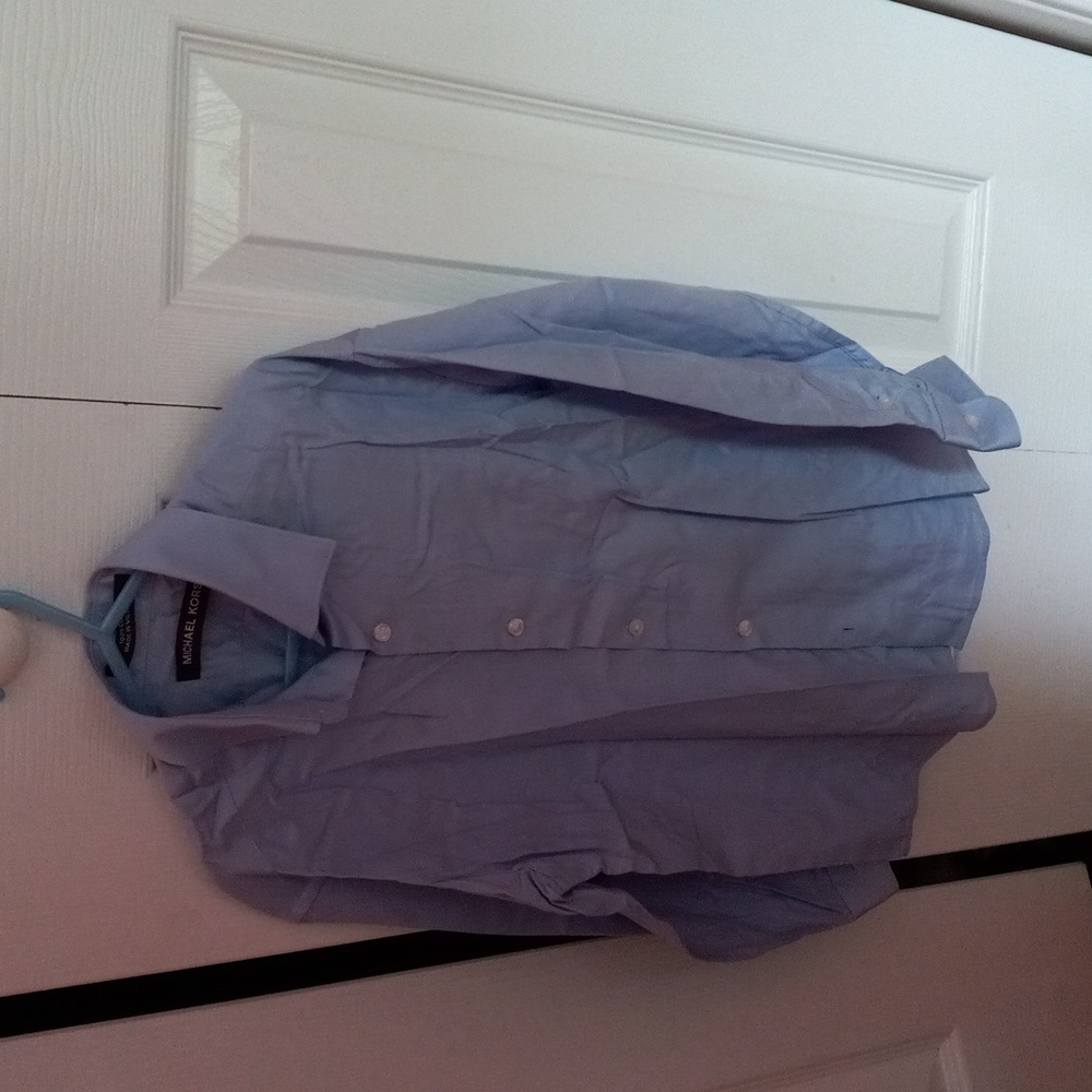 Michael Kors botton down shirt in excellent condition